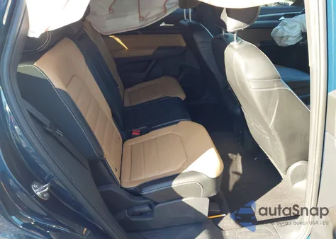 2022 Volkswagen Atlas Cross Sport 3.6L V6 Sel Premium R-Line из США, поврежденный, VIN 1V2FE2CA2NC216402